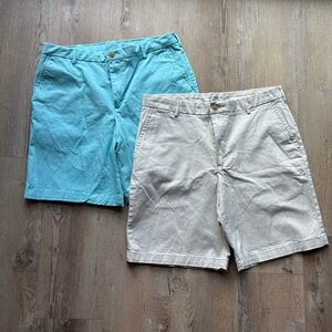 Izod Men's Flat Front Shorts in Aqua and Beige